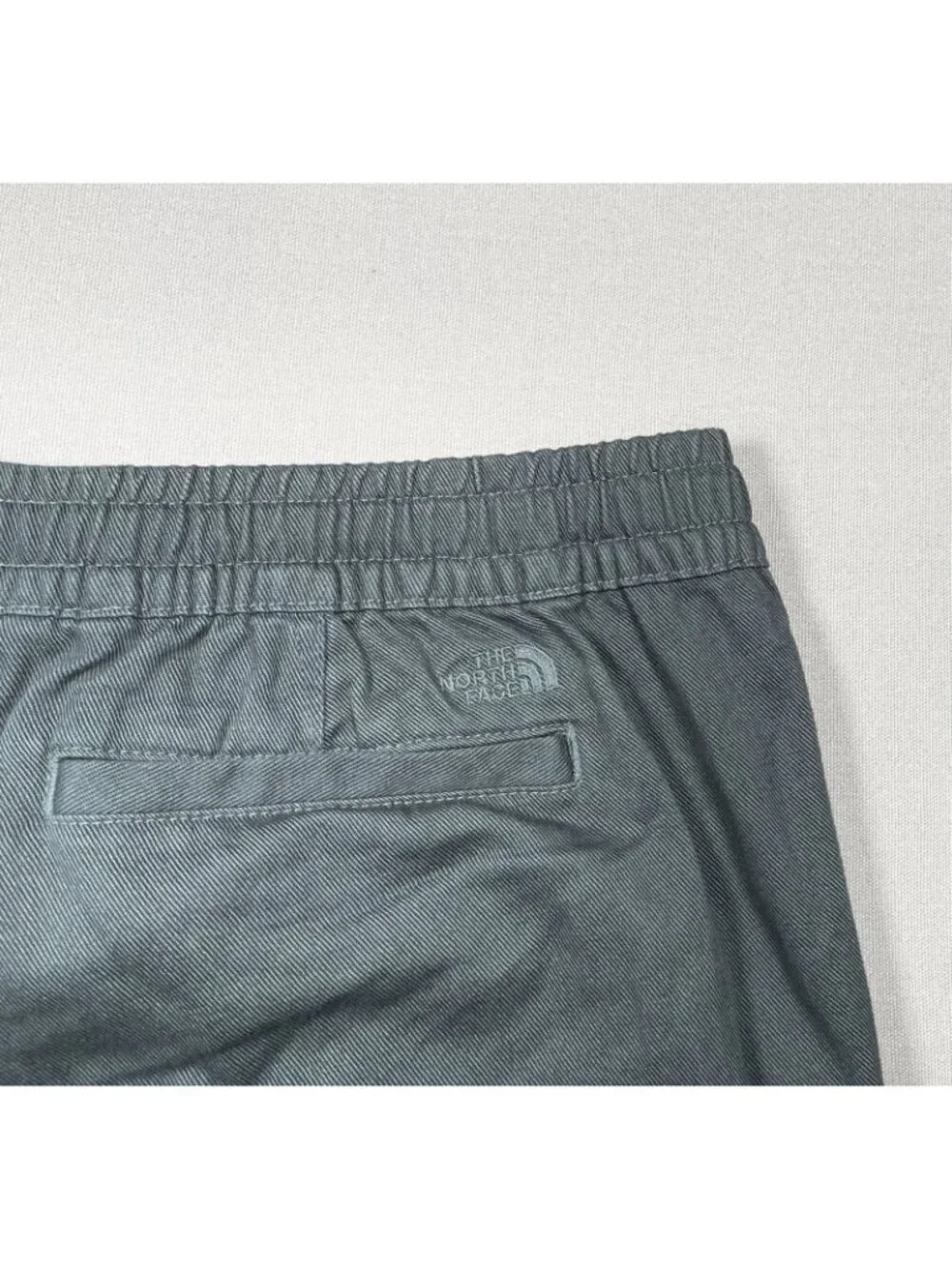 NWT The North Face Field Elastic Cargo Asphalt Grey Pants - Men Size Large